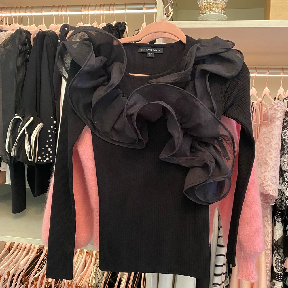 Boston Proper Organza Ruffle Sweater. Black. Size Extra Small